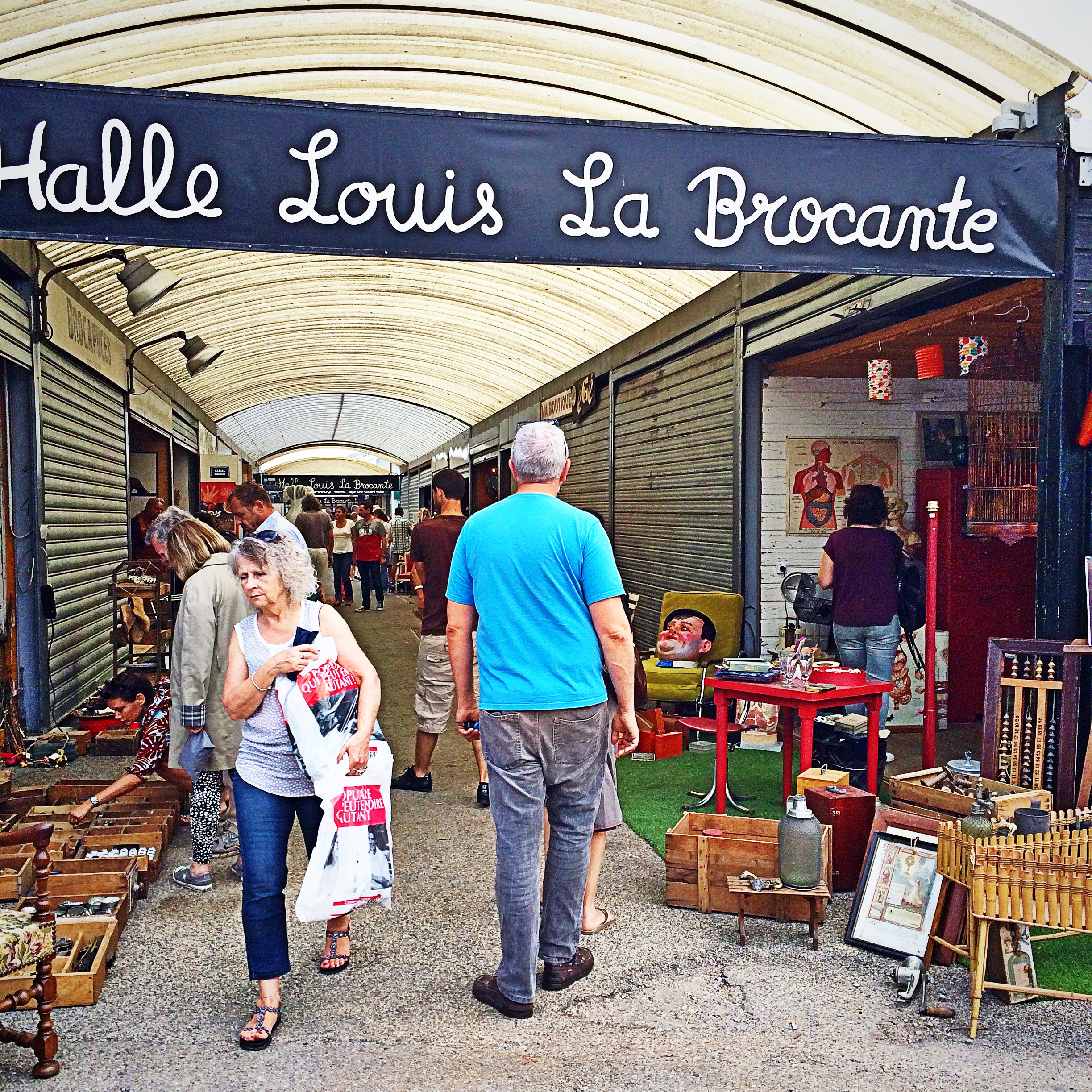 les puces du canal lyon villeurbanne halle louis la brocante